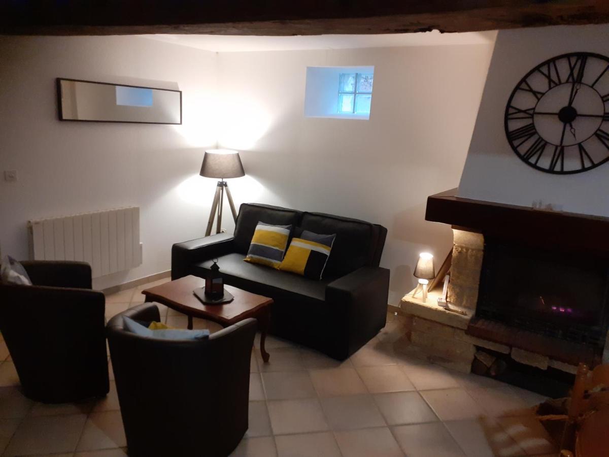 Dans La Maison D'A Cote Azerables Bagian luar foto