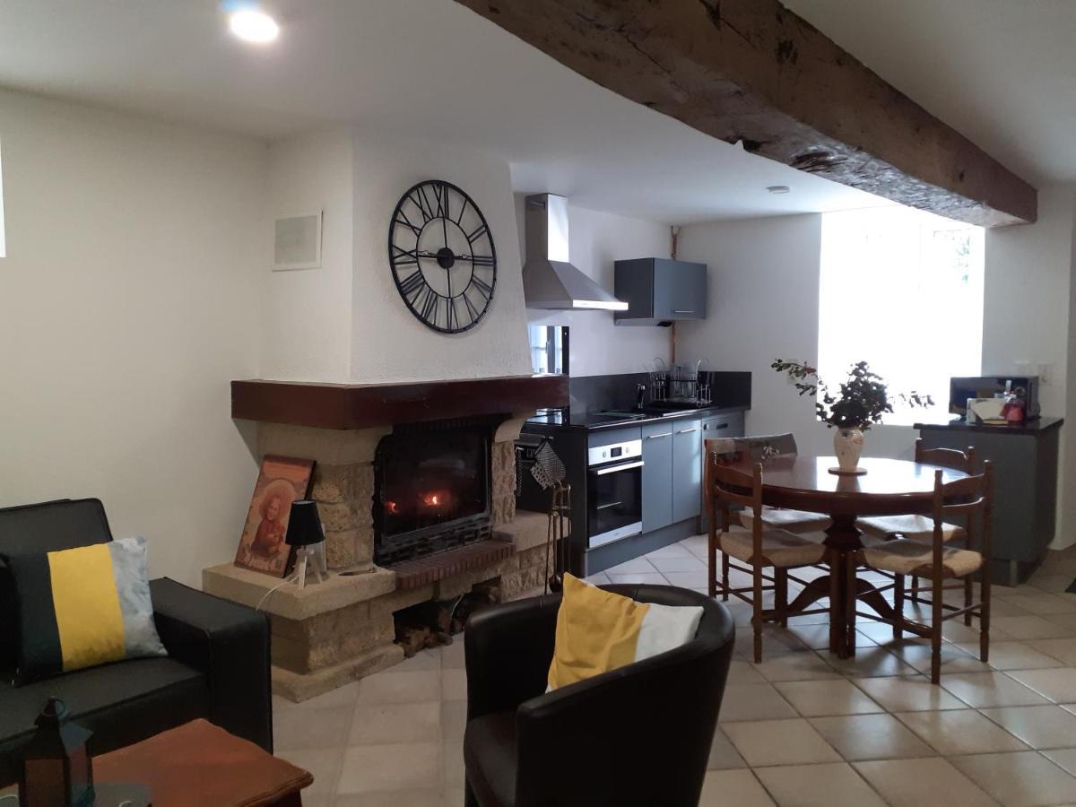 Dans La Maison D'A Cote Azerables Bagian luar foto