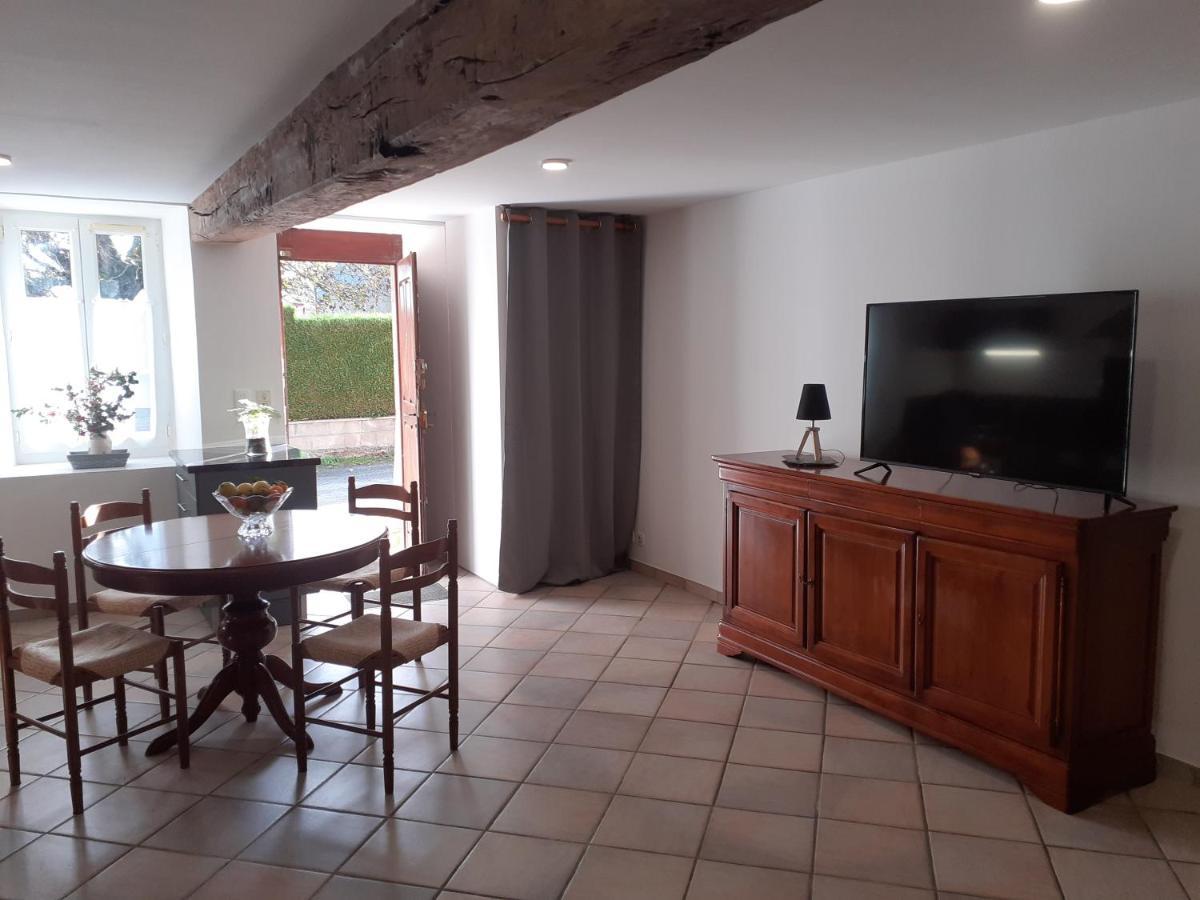 Dans La Maison D'A Cote Azerables Bagian luar foto